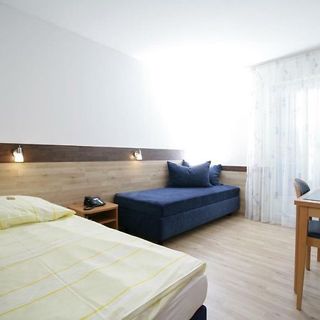 Hotel Am Baronenwald Göppingen Eksteriør bilde