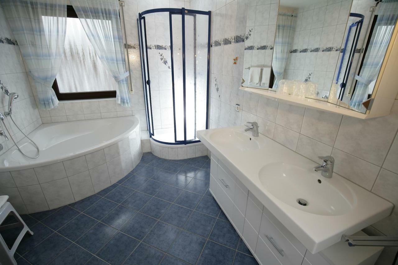 Hotel Am Baronenwald Göppingen Eksteriør bilde