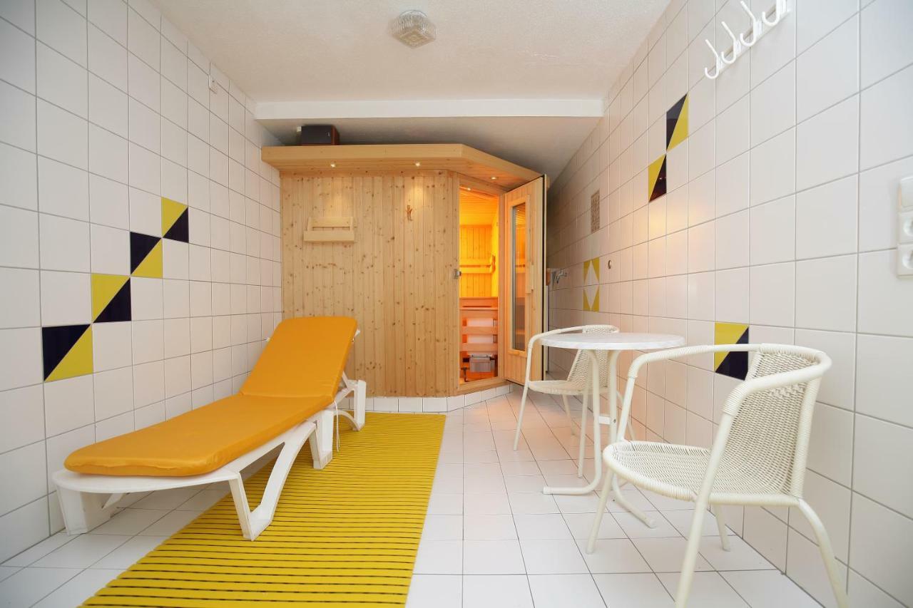 Hotel Am Baronenwald Göppingen Eksteriør bilde